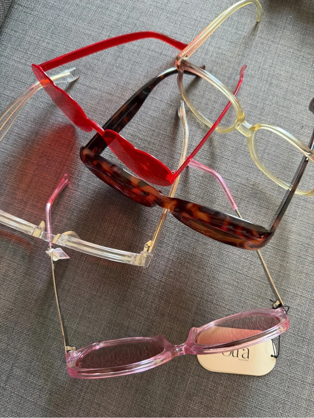 Variety MIX! Heart-Shaped Red and Mixed Color Sunglasses Set